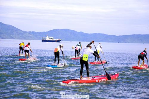 Giải đấu do Liên đoàn Đua thuyền Việt Nam phối hợp với Sở Văn hóa, Thể thao và Du lịch thành phố Đà Nẵng tổ chức, diễn ra từ ngày 27 đến 30/8, thu hút 128 vận động viên đến từ 7 đơn vị trên cả nước.