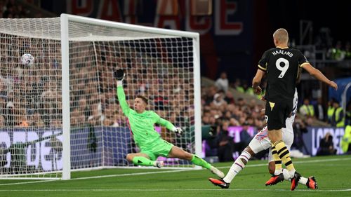 Phút 84, Haaland ấn định chiến thắng 4-1