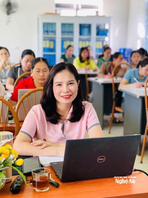 Cô giáo Đoàn Thị Ngọc Mai - nguyên Phó Hiệu trưởng Trường Mầm non Nghi Tân, phường Cửa Lò. Ảnh: NVCC