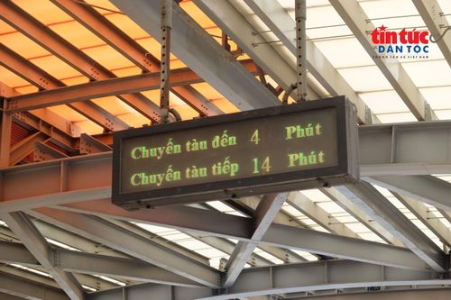 Với tần suất 10 phút một chuyến, mỗi tuyến đường sắt đô thị dự kiến chạy 200 lượt tàu trong một ngày, giúp người dân có thể thuận tiện di chuyển mà không cần đợi lâu.