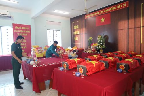 Các hài cốt liệt sĩ đang được bảo quản tại phòng bảo quản do UBND xã Diên Khánh bố trị tại trụ sở.