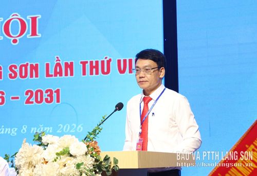 Đồng chí Nguyễn Đông Bắc, Tỉnh ủy viên, Bí thư Đảng ủy, Giám đốc Báo và Phát thanh, Truyền hình Lạng Sơn, thành viên Đoàn Chủ tịch Đại hội phát biểu khai mạc đại hội