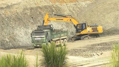 Các đơn vị đẩy nhanh tiến độ thi công tại nút giao IC15.