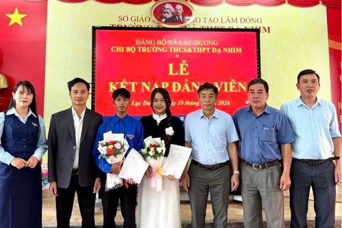 Công tác phát triển đảng viên là học sinh được các cấp ủy trên địa bàn tỉnh chú trọng
