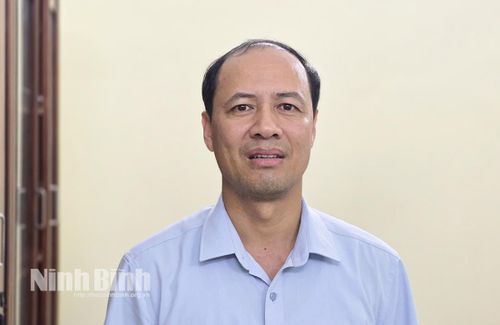Đồng chí Nguyễn Văn Sinh, Phó Bí thư Đảng ủy, Chủ tịch UBND xã Nam Đồng.