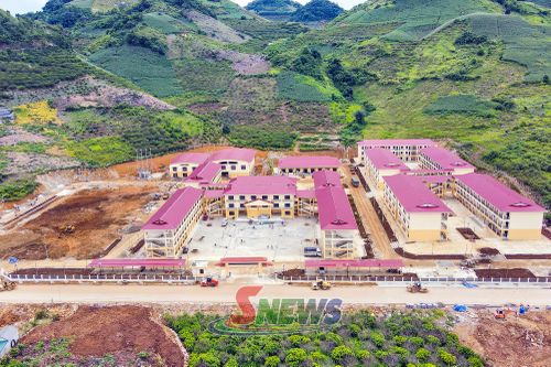 Trường Phổ thông nội trú Tiểu học - THCS Yên Sơn.
