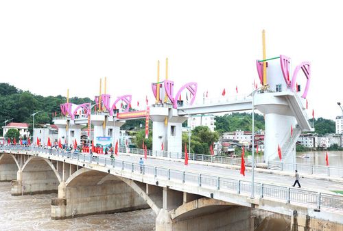 Công trình Đập dâng nước tạo cảnh quan trung tâm Hà Giang.