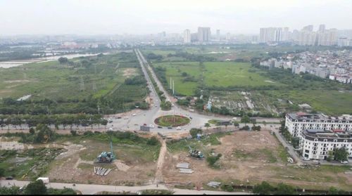 Hiện trạng Vành đai 3,5 đoạn Phúc La - Văn Phú đang chuẩn bị được thi công. Ảnh: Phạm Công