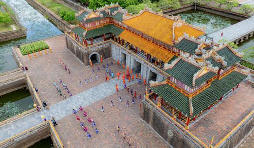 Chương trình tái hiện lễ Truyền Lô dưới triều Nguyễn. Ảnh: Đình Hoàng.