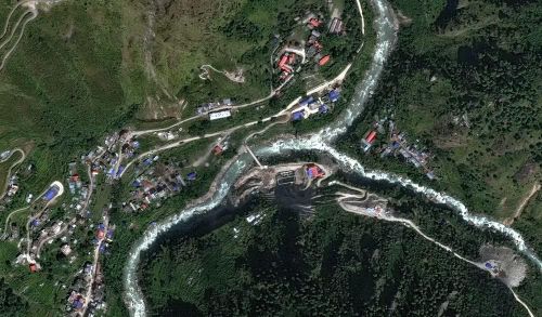 Sáng 26/8, một trận lũ quét bất ngờ tràn qua khu vực biên giới Nepal, ào ạt chảy về phía nam theo sông Trishuli qua huyện Rasuwa, tỉnh Bagmati, tàn phá nhiều khu vực dọc thung lũng.