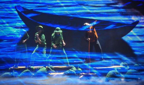 Công nghệ hologram, laser, LED 3D được kết hợp hài hòa trong chương trình, góp phần tăng sức hấp dẫn và chiều sâu biểu đạt của các tiết mục.