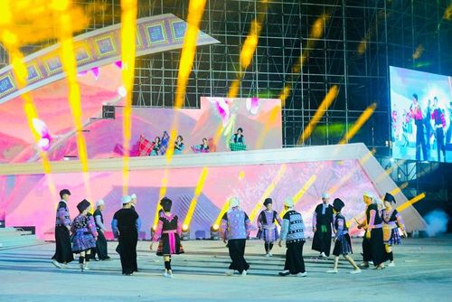 “Mộc Châu - Tiếng gọi mùa yêu” tái hiện vẻ đẹp thiên nhiên, con người cùng bản sắc văn hóa đa dạng của cao nguyên Mộc Châu