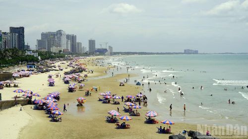 Toàn cảnh Bãi Sau, Vũng Tàu ngày 30/8. (Ảnh: Đình Thìn)