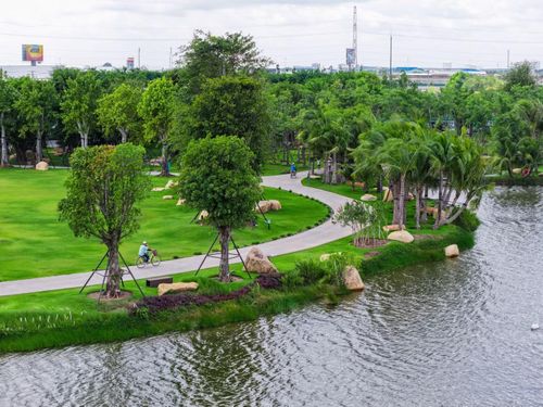 Một góc công viên Hồ Thiên Nga, Eco Retreat. Ảnh: Phong Anh