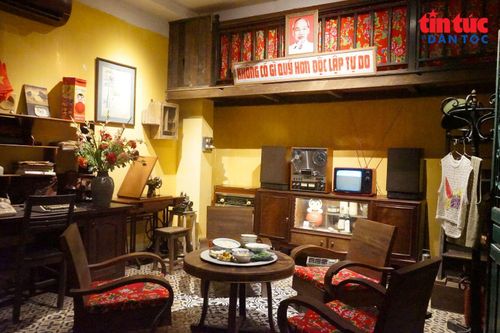 “Tour Yêu Nước: Chạm vào ký ức một thời” kết nối nhiều giác quan, để du khách không chỉ nhìn mà còn được nghe, chạm, trực tiếp trải nghiệm.
