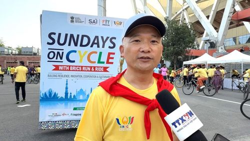 Đại sứ Trịnh Minh Mạnh trả lời phỏng vấn. Ảnh: Ngọc Thúy - P/v TTXVN tại Ấn Độ.