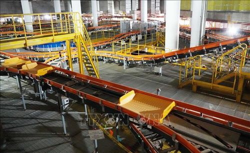 Chạy thử khay hành lý tại hệ thống xử lý hành lý nhà ga sân bay Long Thành.