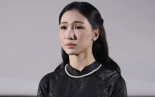Hòa Minzy là một trong những nghệ sĩ đa tài của V-pop.