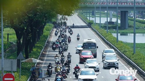 Giao thông TP.HCM trong ngày thứ 2 nghỉ lễ.
