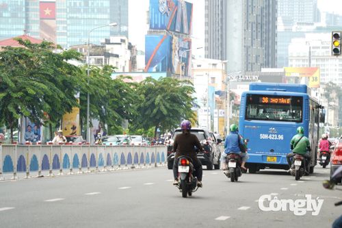 Đường phố TP.HCM khá yên bình trong dịp nghỉ lễ.