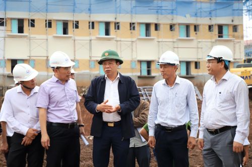 Chủ tịch HĐND tỉnh Lưu Văn Trung kiểm tra thực tế, đốc thúc tiến độ tại công trình 2 trường phổ thông nội trú liên cấp