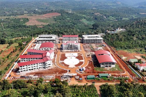 Các trường học từ đô thị đến miền quê ở Lâm Đồng đều đang khẩn trương chuẩn bị năm học mới