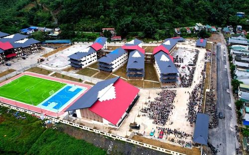 Trường phổ thông dân tộc nội trú TH và THCS Mường Khương sẵn sàng cho Ngày khai giảng năm học mới 2026-2027. Ảnh: Công Hải
