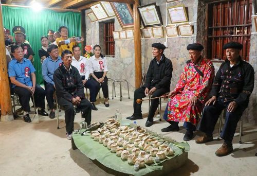Lễ cúng Tổ tiên của người Lô Lô ở xã Lũng Cú là Di sản văn hóa phi vật thể quốc gia