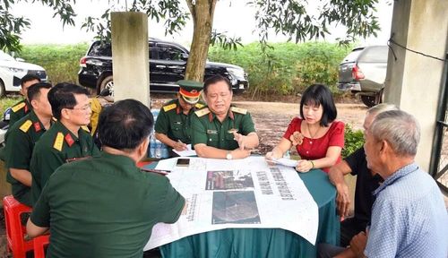 Lực lượng chức năng tỉnh Tây Ninh tiến hành thu thập thông tin tại ấp Tân Hòa, xã Tân Thành