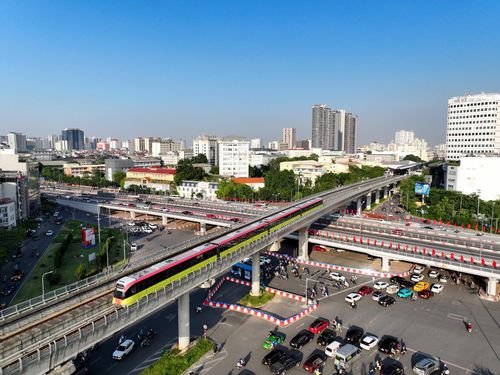 Tuyến metro Nhổn - ga Hà Nội (đoạn trên cao). Ảnh: TUẤN HUY