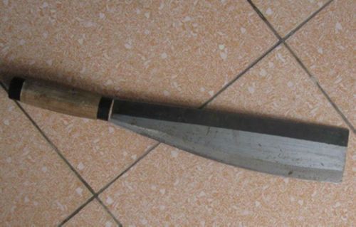 Dùng dao chém vợ và mẹ vợ do ghen tuông.