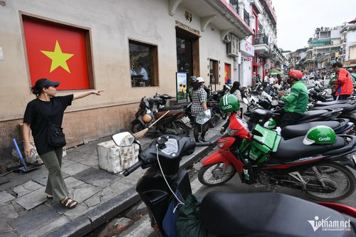 Nhiều tuyến phố trung tâm được bố trí điểm gửi xe miễn phí.