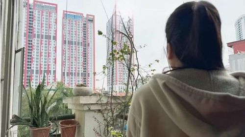 Người mua ở thực tiếp tục trì hoãn quyết định vì mặt bằng giá đang cao. Nguồn: VNE