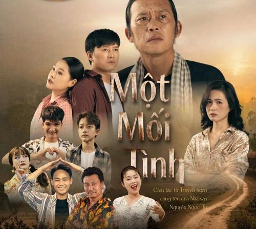Trong tác phẩm, Hoài Linh hóa thân thành ông Hai Nhân, một người đàn ông miền Tây có cuộc sống bình dị và tính cách hiền lành. (Ảnh: Sân Khấu Mới)