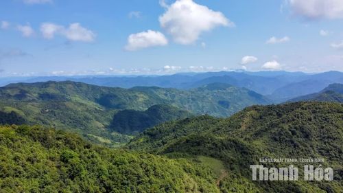 Cảnh đẹp trên đỉnh Pù Ngùa.