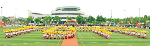  Hoạt động văn hoá, văn nghệ, thể thao góp phần phát triển, nâng cao đời sống tinh thần người dân địa phương. 
