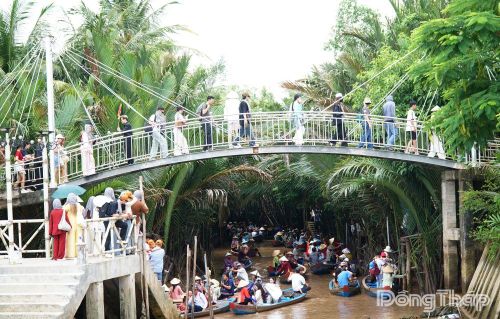 Không khí du lịch tại cù lao Thới Sơn nhộn nhịp trong những ngày nghỉ Lễ 2-9.