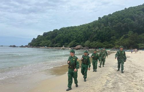 Bước chân tuần tra của lực lượng BĐBP vững vàng trên hai tuyến biên giới.