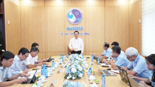 Chủ tịch UBND TP Huế Lê Trí Thanh yêu cầu Công ty CP cấp nước Huế tăng cường đảm bảo an ninh, an toàn nguồn nước.