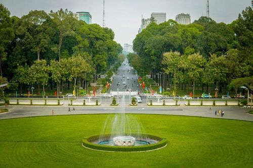 Luật Phát triển đô thị trao cho các đô thị đặc biệt những "quyền năng" thí điểm vượt trội với đột phá toàn diện: từ việc trả lương đặc thù để thu hút nhân tài, hỗ trợ y tế vượt định mức bảo hiểm, cho đến việc bảo vệ sinh kế đến cùng cho những nhóm người yếu thế khi tái thiết đô thị. Ảnh: Unsplash