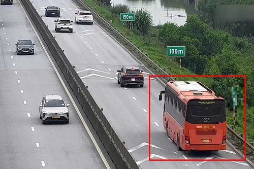 Công nghệ hiện đại là "cánh tay nối dài" hỗ trợ đắc lực cho cơ quan chức năng trong việc phát hiện các trường hợp vi phạm của ô tô trên cao tốc. Ảnh: Thiên Trường