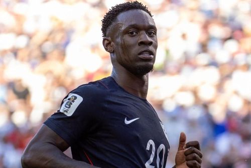  Everton chi 45 triệu euro, đính kèm điều khoản phụ trị giá 5 triệu euro để chiêu mộ tiền đạo Folarin Balogun từ Monaco, qua đó biến anh thành chữ ký đắt giá nhất lịch sử đội bóng vùng Merseyside. 