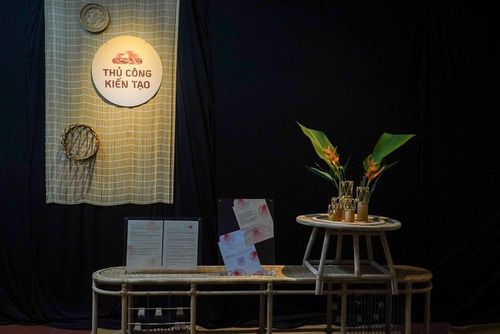 Triển lãm “Thủ công kiến tạo” của nhà thiết kế Võ Quang Tỵ mở ra cuộc đối thoại giữa tri thức bản địa và tư duy thiết kế đương đại