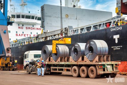 Hoạt động xuất khẩu tại Công ty Cổ phần Tập đoàn Hòa Phát. Ảnh: TRẦN NGHI