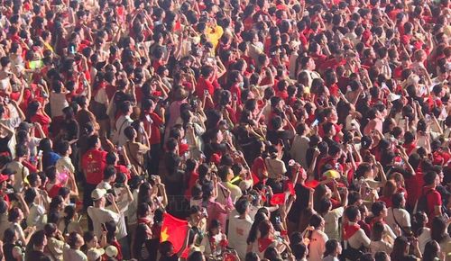 Hàng vạn bạn trẻ dự concert quốc gia "Tổ quốc trong tim" 2026.