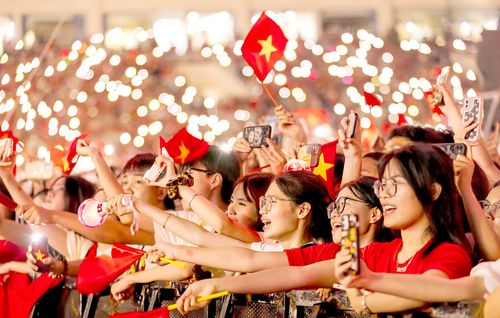 Concert "Tổ quốc trong tim" được đông đảo bạn trẻ đón nhận, yêu thích. Ảnh: BTC
