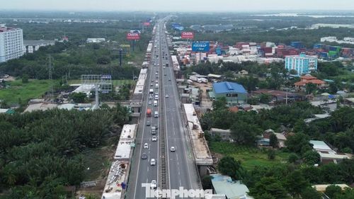 Cao tốc TPHCM - Long Thành - Dầu Giây chiều 1/9.