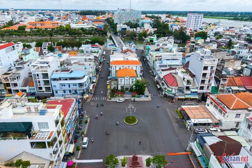 Mua nhà bằng giấy viết tay, trả trước 200 triệu đồng nhưng giao dịch vô hiệu do nhà chưa có sổ hồng, bên mua buộc phải trả lại nhà. Ảnh minh họa: Nguyễn Huế