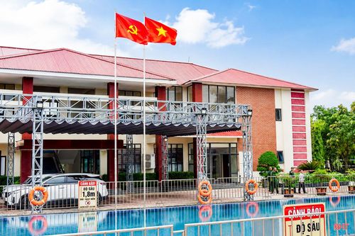 Trong những ngày cả nước hướng về Quốc khánh 2/9, Trung tâm Điều dưỡng người có công và Bảo trợ xã hội Hà Tĩnh vẫn duy trì đầy đủ các hoạt động chăm sóc, phục vụ đoàn đại biểu người có công đang điều dưỡng tập trung.