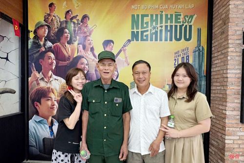Nhiều khán giả trẻ cùng người thân đã tới rạp để xem phim “Nghỉ hè sợ nghỉ hưu” trong dịp Quốc khánh 2/9.